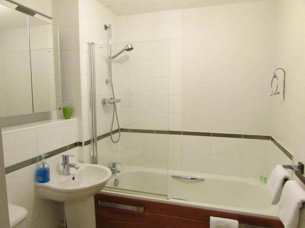 Cheltenham Luxury Apartments Szoba fotó